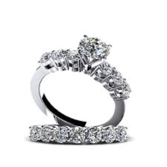 New Gorgeous 925 Silver Round Cut Cubic Zirc Ring - Picture 10 of 15